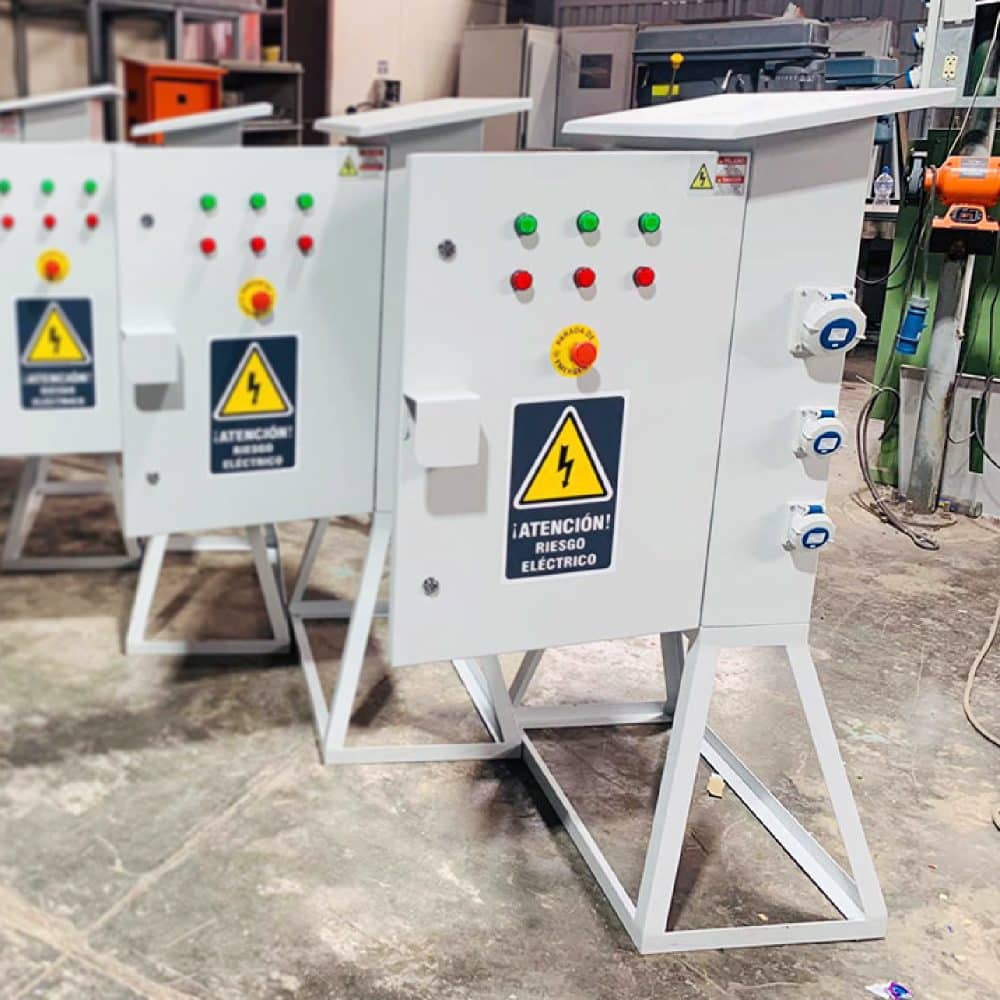 TOMA EMPOTRABLE 16AMP 2P+T 250V AZUL 6H IP67