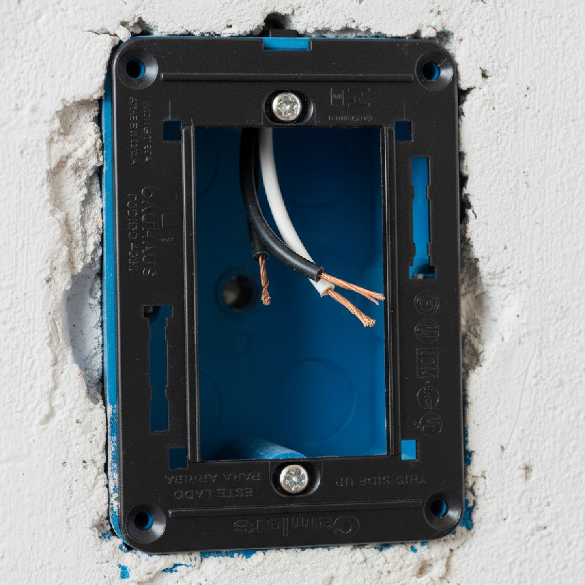 PLACA DOBLE NYLON P/TOMACORRIENTE ANARANJADO