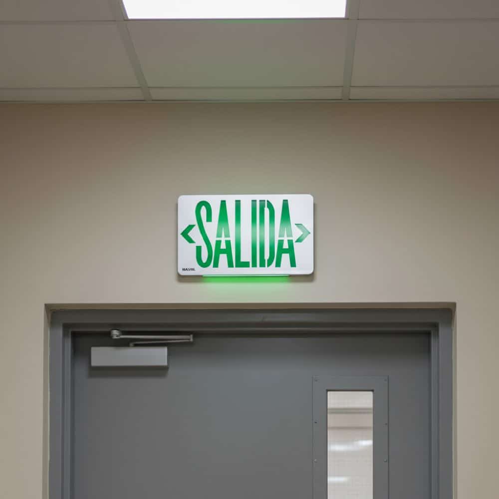 SEÑAL DE SEG. EMERG. 2W, 20lm,IP20 IK06,  AUT. >3HR, LETRAS EN  VERDE, 6500K 220-240VAC (CON UL); Modelo: NV