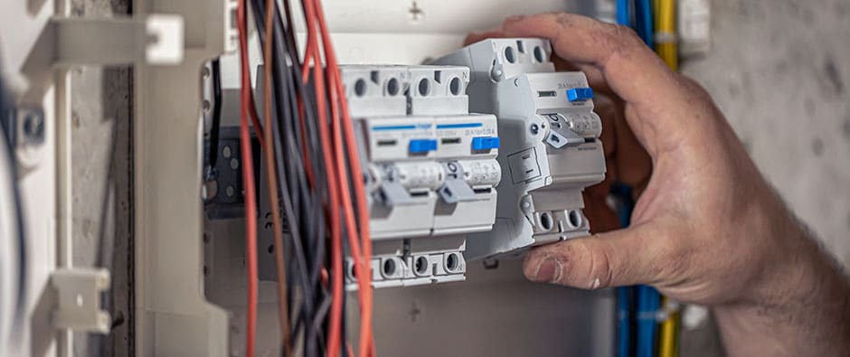 Principales riesgos en una mala distribución eléctrica y cómo prevenirlos